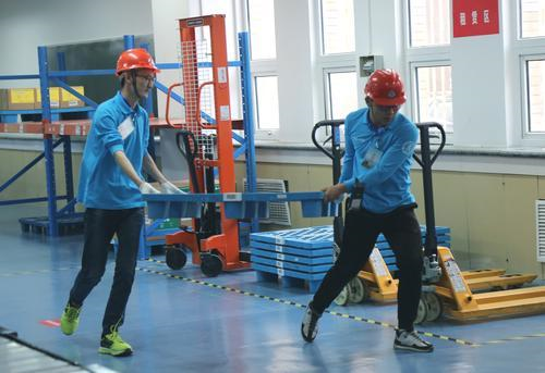 问鼎电子娱乐主视觉